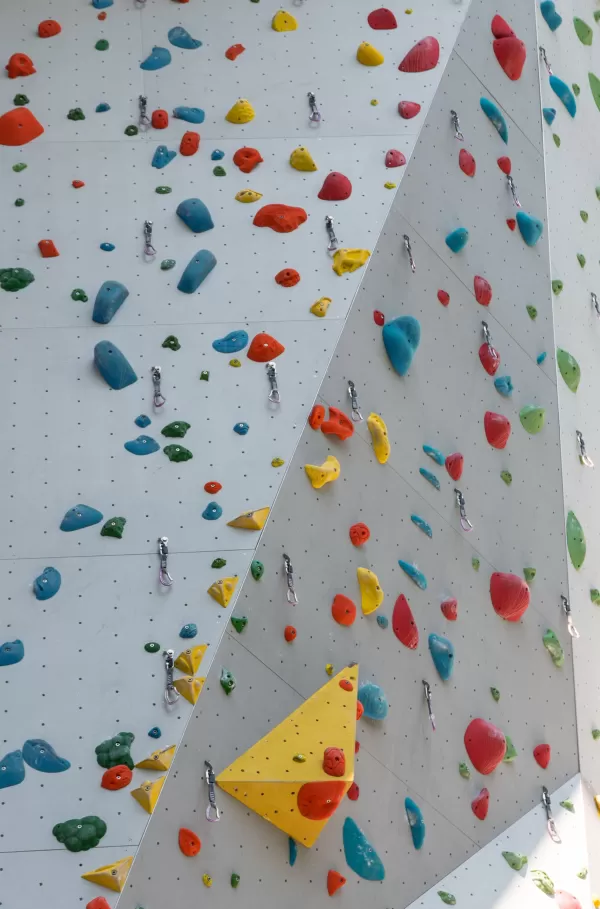 Anbau Aussenkletterwand Climbox in Langnau im Emmental.