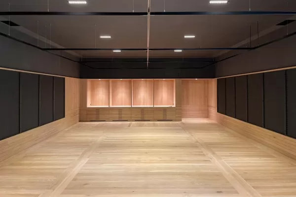   Aufrichten Holzbau   Die Aufrichtphase für das Centre Albert Anker hat begonnen.