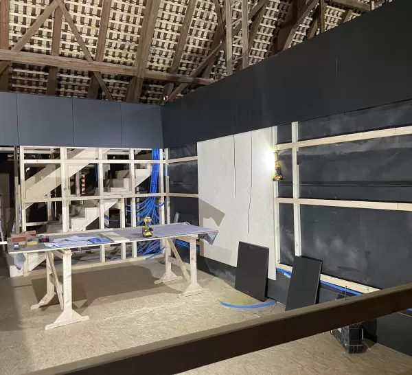  Das Centre Albert Anker schafft einen würdigen Rahmen für das bedeutende Erbe des in der Schweiz wohl bekanntesten Kunstmalers des 19. Jahrhundert.   In enger Zusammenarbeit mit der Stiftung ist über die letzten Jahre die Vision gewachsen und gereift. Daraus sind mehrere Projektteile entstanden:  Für die sichere Aufbewahrung und adäquate Präsentation der Kunst- und Kulturgüter entsteht im Nordostteil des Gartens der Kunstpavillon.